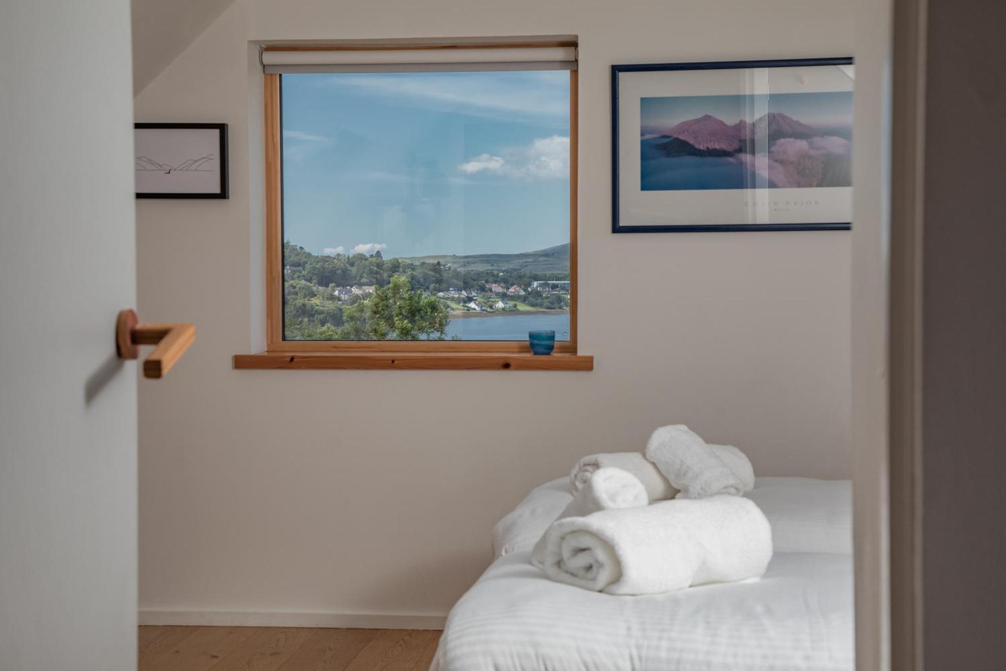 Cuillrigh - Luxury House, Loch & Mountain Views Villa Portree Kültér fotó
